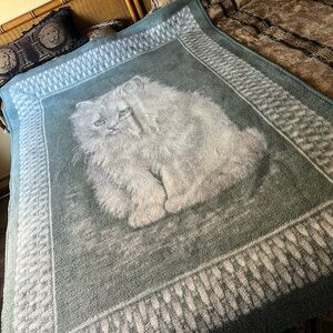Biederlack vintage Persian Cat Blanket Sage Green No Flaws 53 x 78